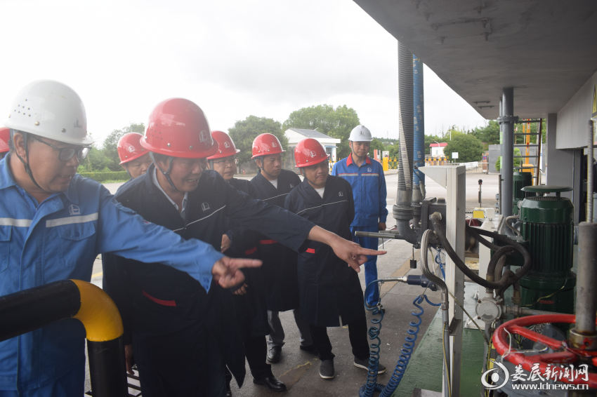 娄底市应急管理局联合多部门深入中国石化娄底双涟油库开展重大危险源专项检查