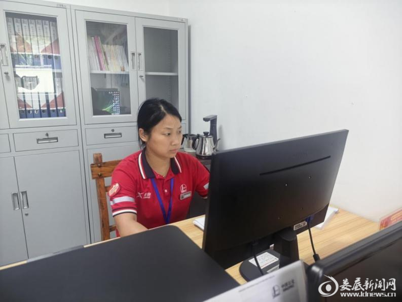 中国石化娄底石油分公司：告别“手写账” 基层员工迎来“指尖减负”